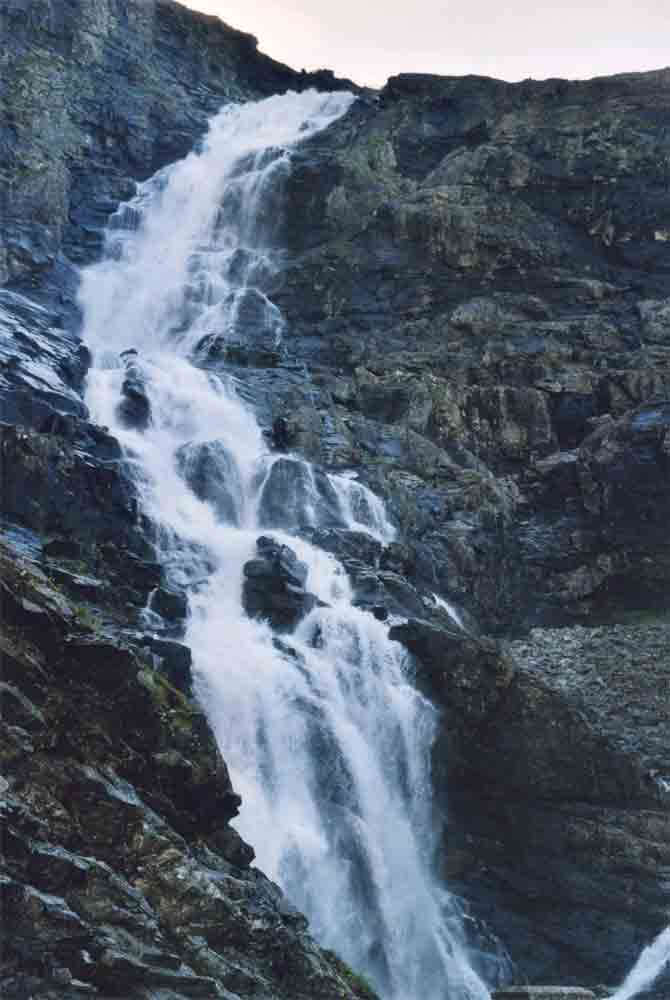 Noruega 059 - catarata Stigfossen - 2001.jpg